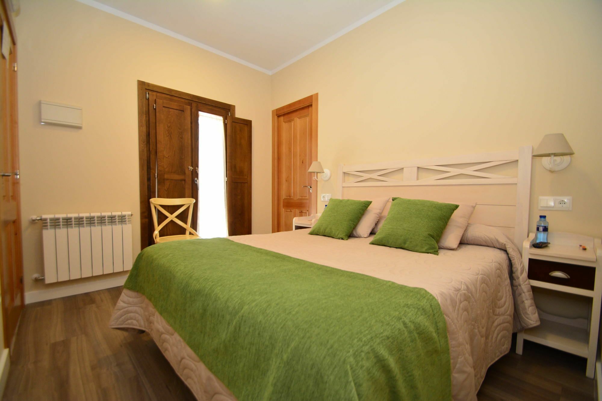 Hotel Y Apartamentos El Camin Poo De Llanes Exterior photo